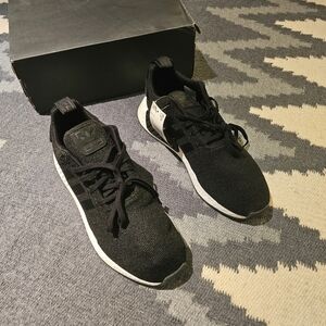 Adidas NMD R2 Men's BlaSneakers